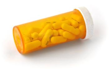 vitamins_capsule